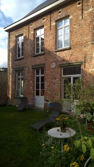 gevel vanuit tuin