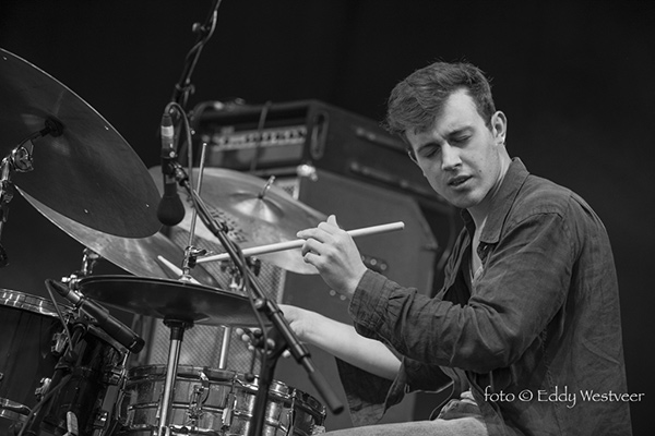 Simon Raman aan de drums tijdens Jazz Middelheim 2015