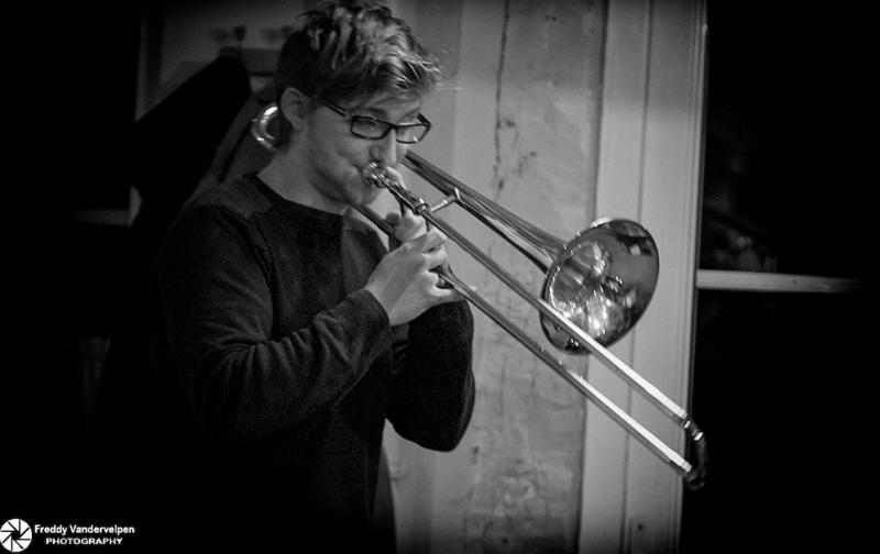 Peter Delannoye speelt trombone
