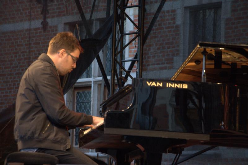 Simon Groppe speelt piano tijdens finale Jazzcontest Mechelen 2018