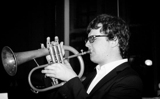 Pierre-Antoine Savoyat speelt trompet