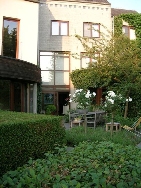 zicht avnaf tuin van Van den Berghen-Muyldermans