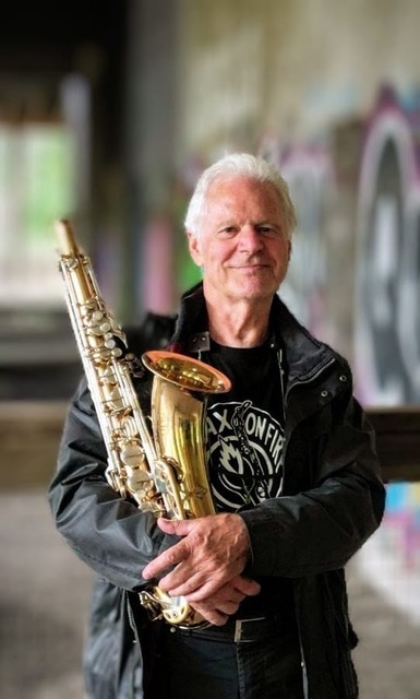 Leo Teughels poseert met sax