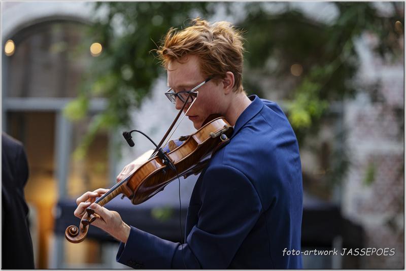 Floris Willem live op Predikheerlijke Zomer Mechelen 2023