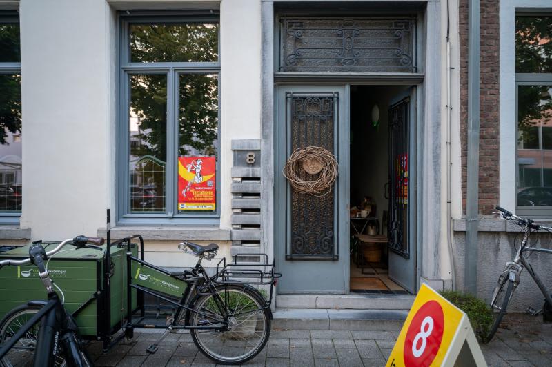 voordeur aan Stationsstraat 8